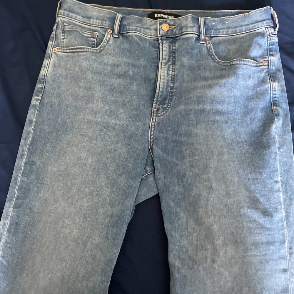 NWOT EXPRESS High Rise Cropped Flare